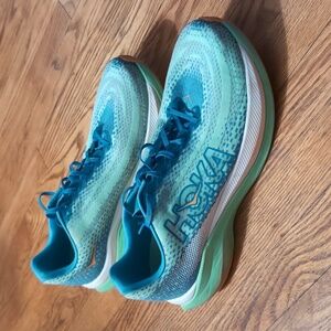 Hoka Mach X